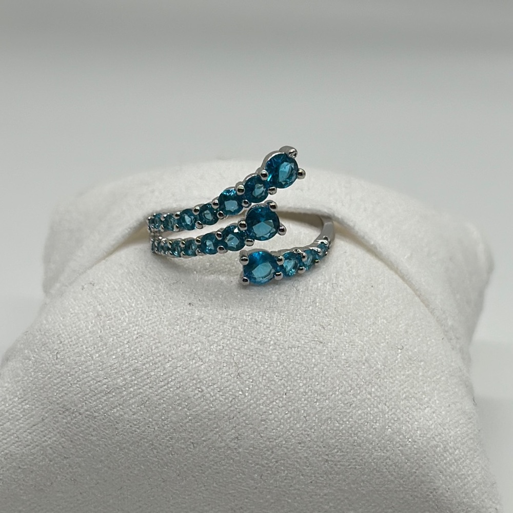 Elegant Blue Gemstone Rhodium Ring No Bag No Tag Never worn Size 8 1/2